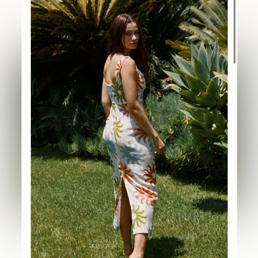 Cala de la Cruz 100% Linen Sunburst Midi Dress - Picture 2 of 14